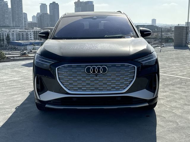 2024 Audi Q4 e-tron Prestige