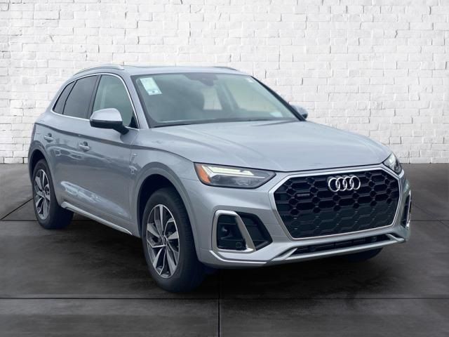 2024 Audi Q5 S Line Premium