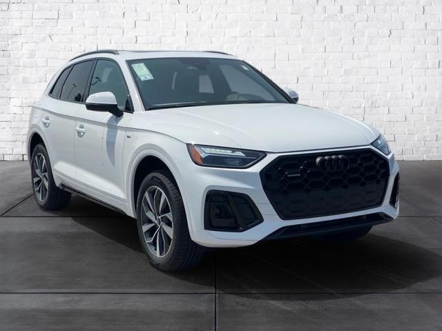 2024 Audi Q5 S Line Premium