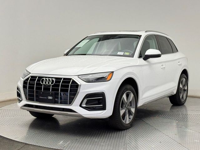 2024 Audi Q5 Premium Plus