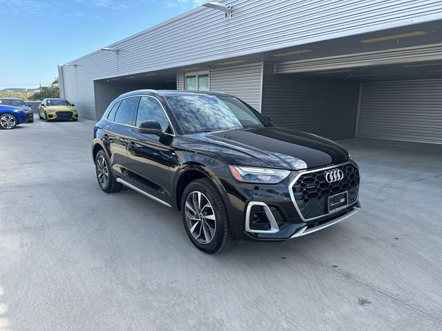 2024 Audi Q5 S Line Premium