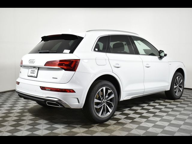 2024 Audi Q5 S Line Premium