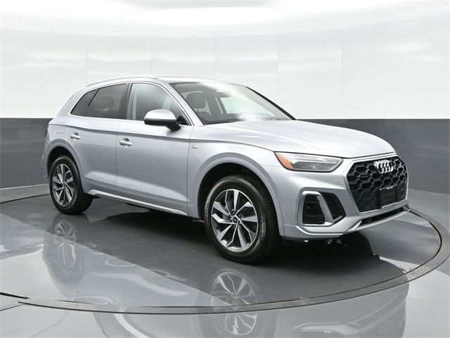 2024 Audi Q5 S Line Premium