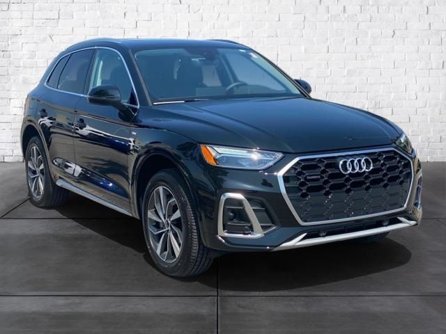 2024 Audi Q5 S Line Premium