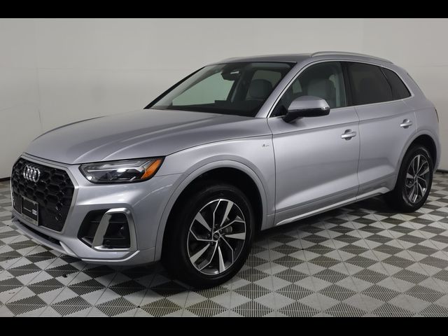 2024 Audi Q5 S Line Premium