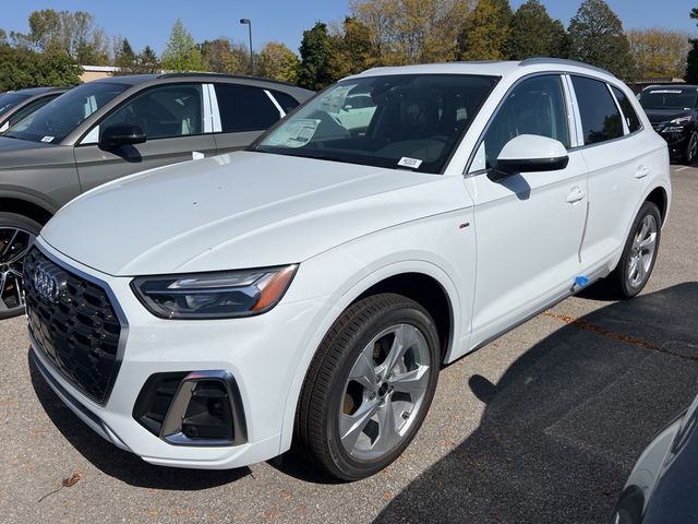 2024 Audi Q5 S Line Premium Plus