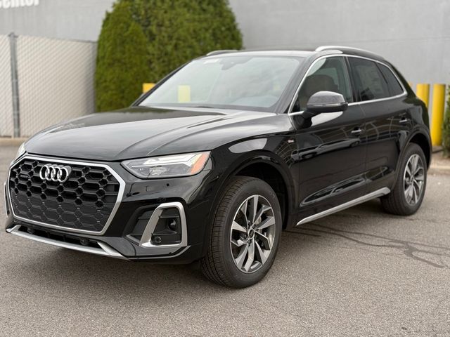 2024 Audi Q5 S Line Premium