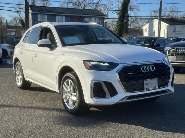 2024 Audi Q5 S Line Premium