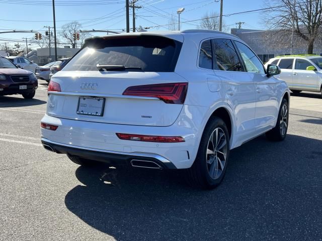 2024 Audi Q5 S Line Premium