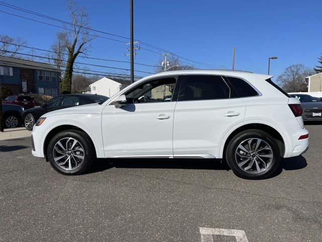 2024 Audi Q5 S Line Premium