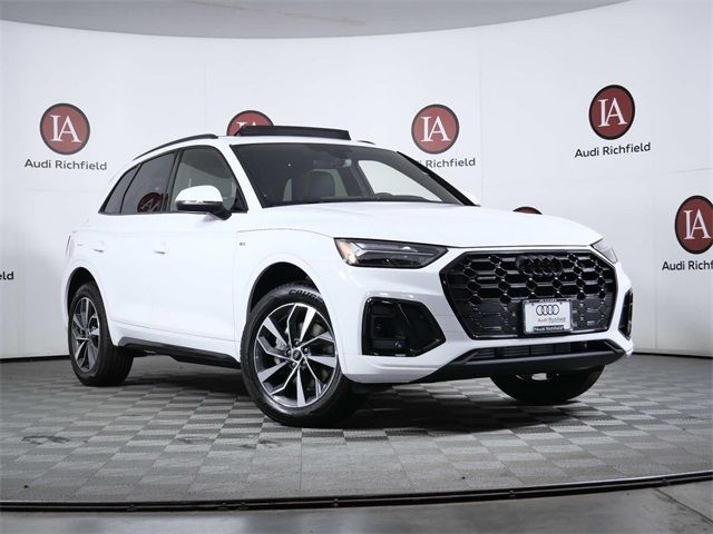 2024 Audi Q5 S Line Premium