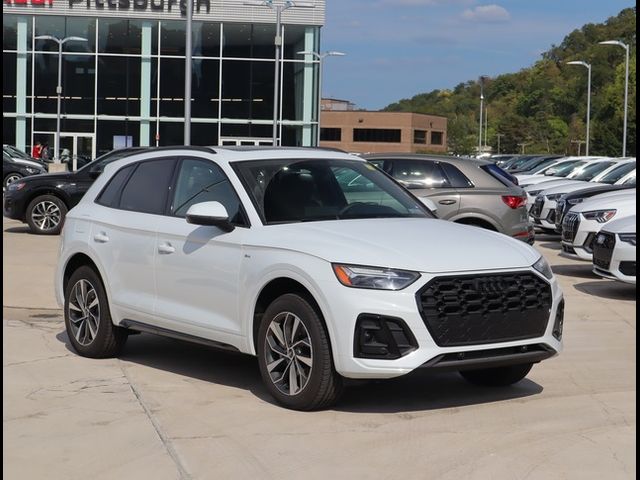 2024 Audi Q5 S Line Premium