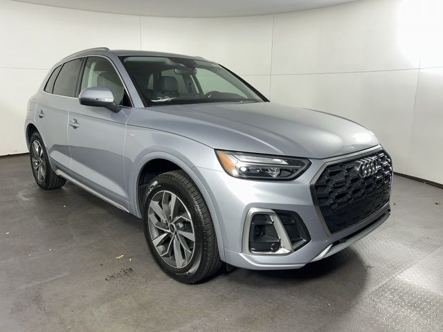 2024 Audi Q5 S Line Premium