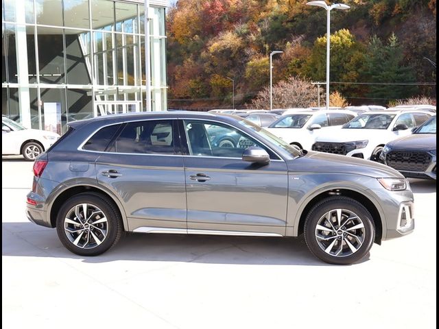 2024 Audi Q5 S Line Premium