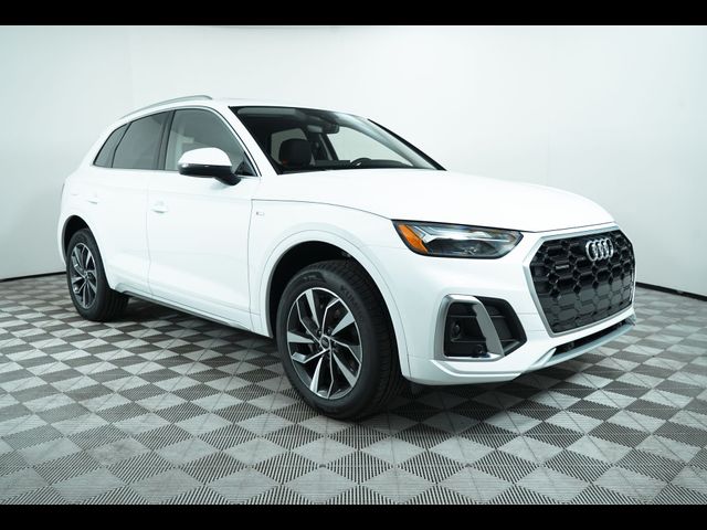 2024 Audi Q5 S Line Premium