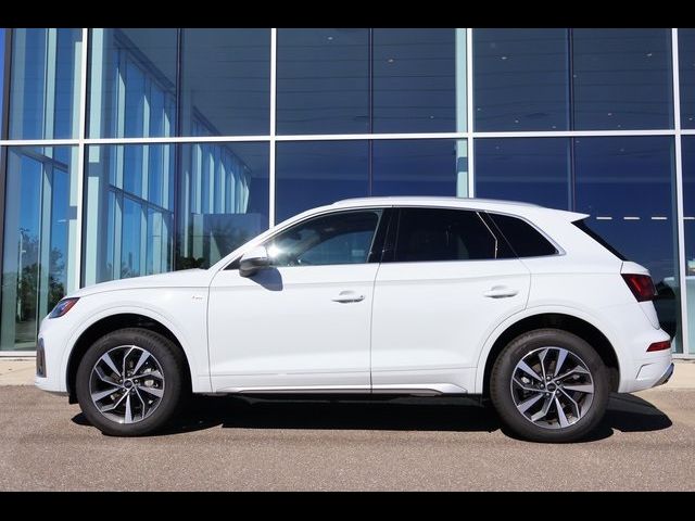 2024 Audi Q5 S Line Premium