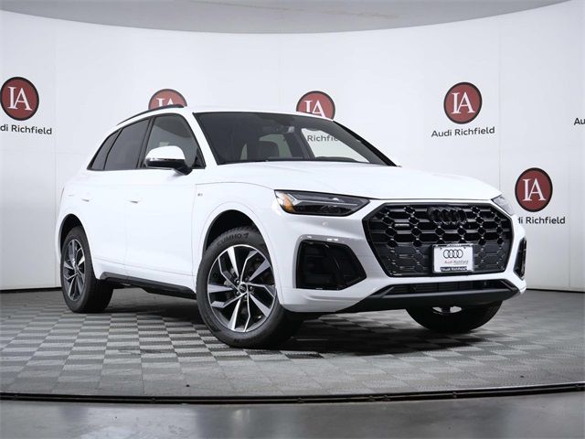 2024 Audi Q5 S Line Premium