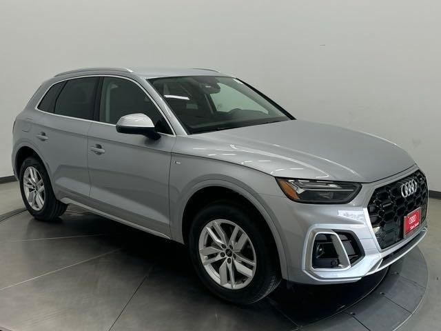 2024 Audi Q5 S Line Premium