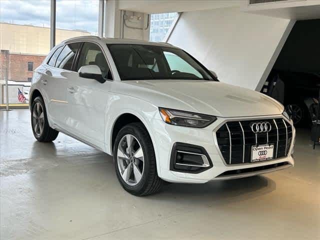 2024 Audi Q5 Premium Plus