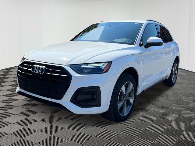 2024 Audi Q5 Premium Plus