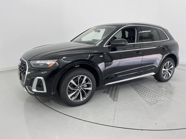 2024 Audi Q5 S Line Premium