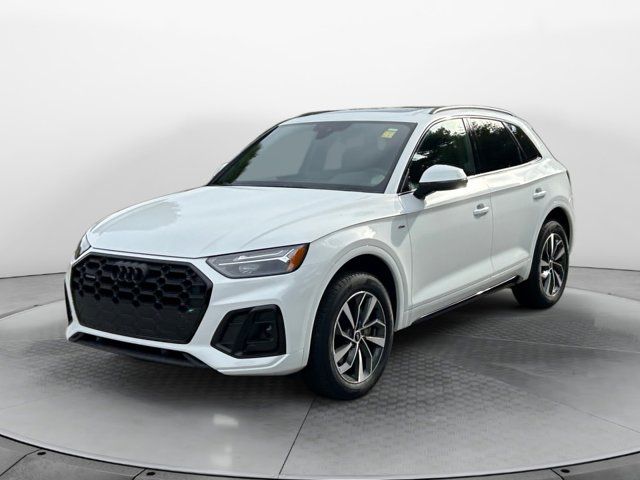 2024 Audi Q5 S Line Premium