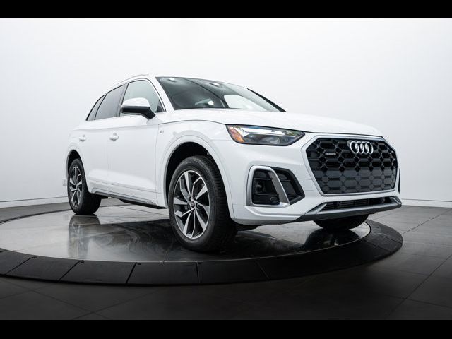 2024 Audi Q5 S Line Premium