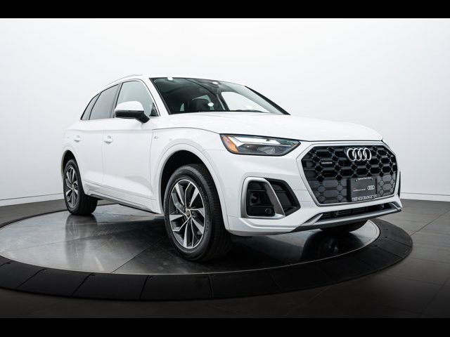 2024 Audi Q5 S Line Premium