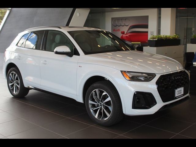 2024 Audi Q5 S Line Premium