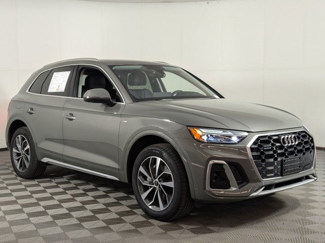 2024 Audi Q5 S Line Premium