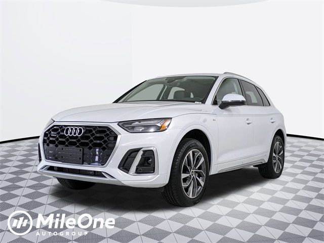 2024 Audi Q5 S Line Premium