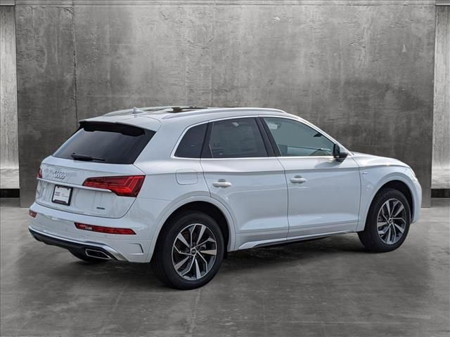 2024 Audi Q5 S Line Premium