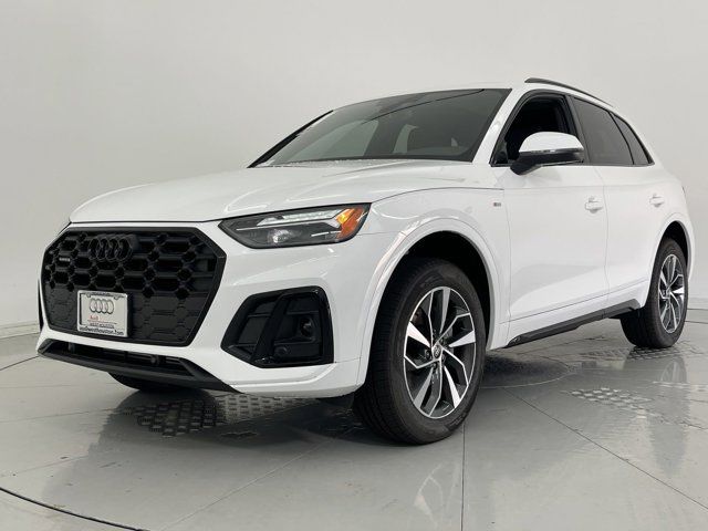 2024 Audi Q5 S Line Premium