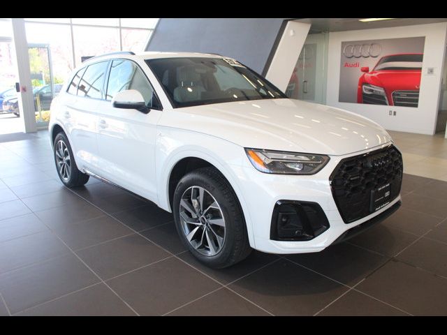 2024 Audi Q5 S Line Premium