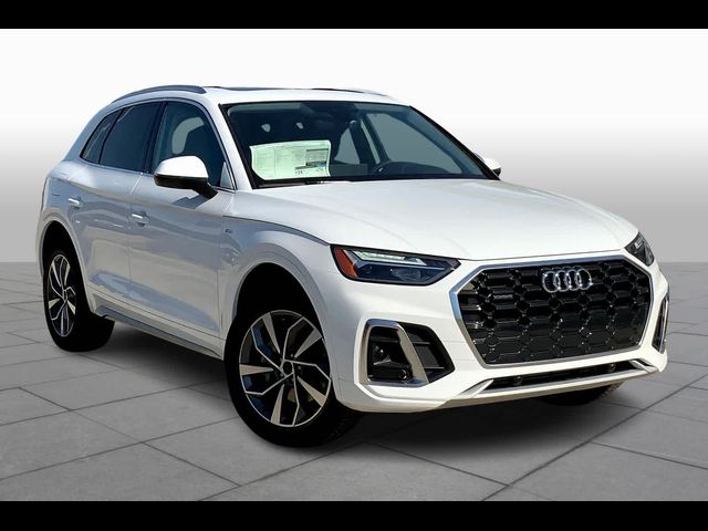 2024 Audi Q5 S Line Premium