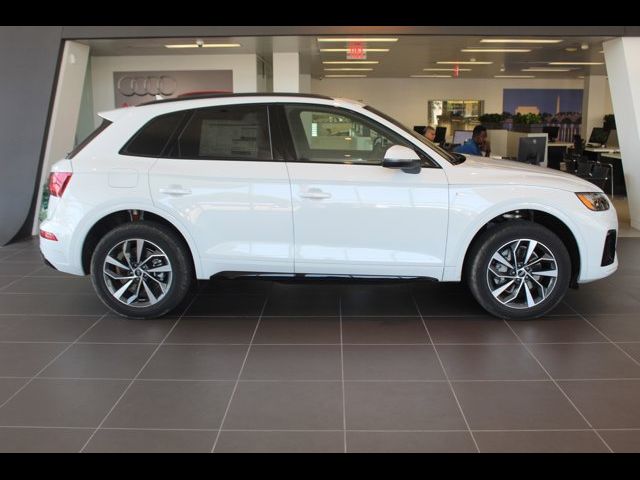 2024 Audi Q5 S Line Premium