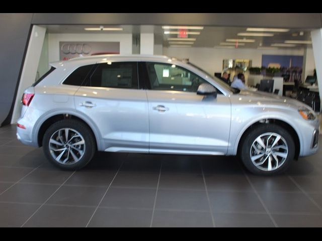 2024 Audi Q5 S Line Premium