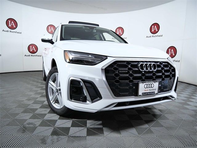 2024 Audi Q5 S Line Premium