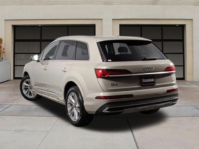 2024 Audi Q7 Premium