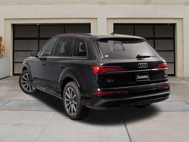 2024 Audi Q7 Premium Plus