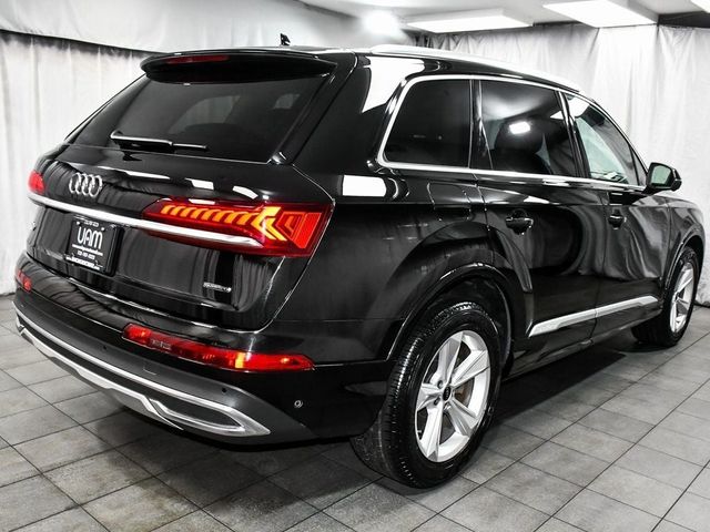 2024 Audi Q7 Premium Plus