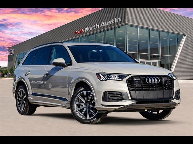 2024 Audi Q7 Premium Plus