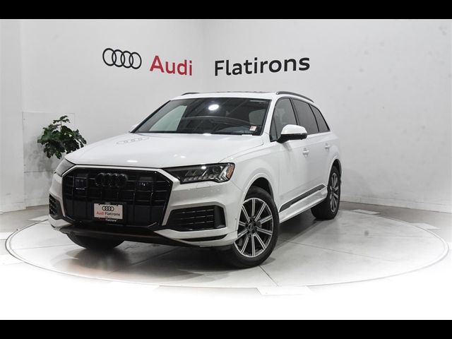 2024 Audi Q7 Premium Plus