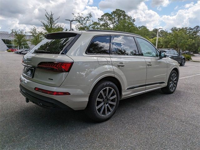 2024 Audi Q7 Premium Plus