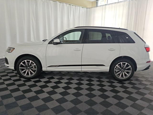 2024 Audi Q7 Premium Plus