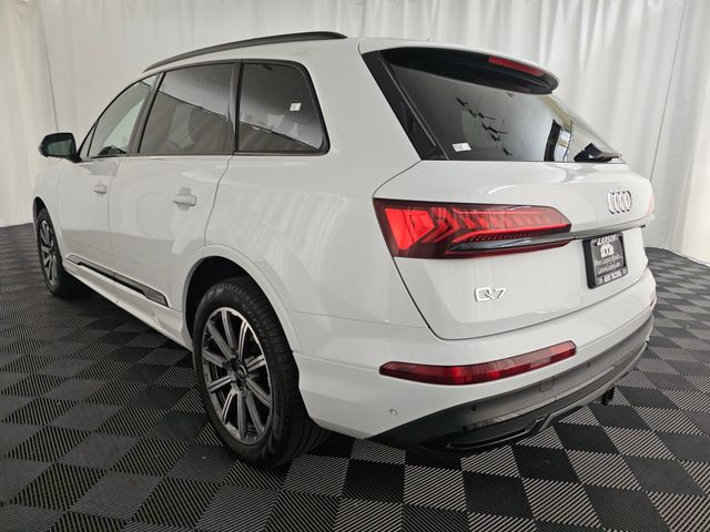 2024 Audi Q7 Premium Plus