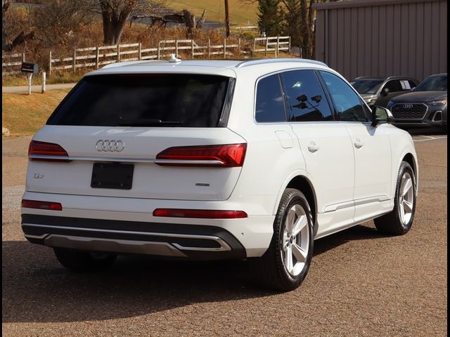 2024 Audi Q7 Premium Plus