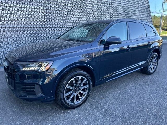 2024 Audi Q7 Premium Plus