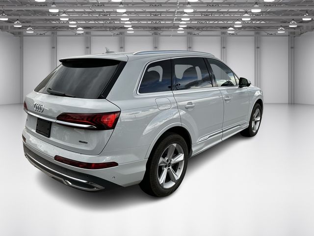 2024 Audi Q7 Premium Plus