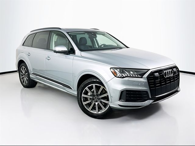 2024 Audi Q7 Premium Plus